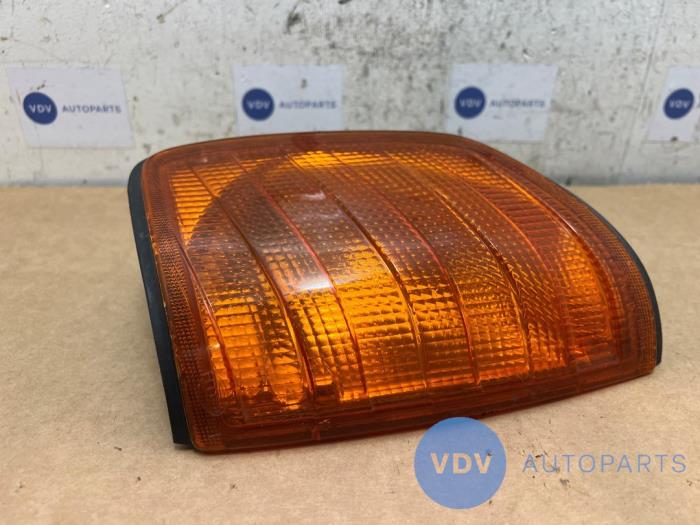 Kierunkowskaz lewy Mercedes E-Klasse