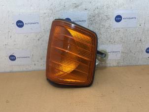 Gebruikte Pinker rechts Mercedes 190 (W201) 2.0 D Prijs € 48,40 Inclusief btw aangeboden door Autoparts Van De Velde