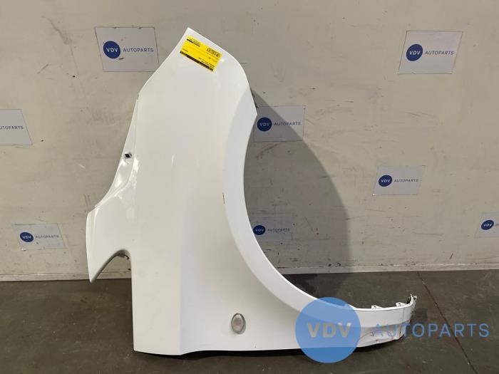 Front wing, right Mercedes Vito