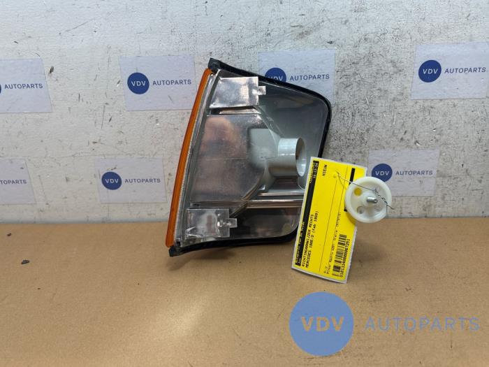 Kierunkowskaz prawy Mercedes 190E/D