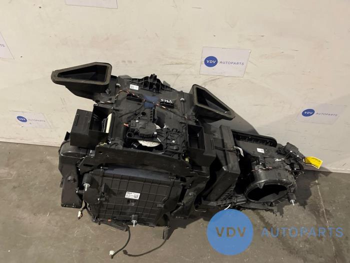 Kachelhuis Mercedes Vito