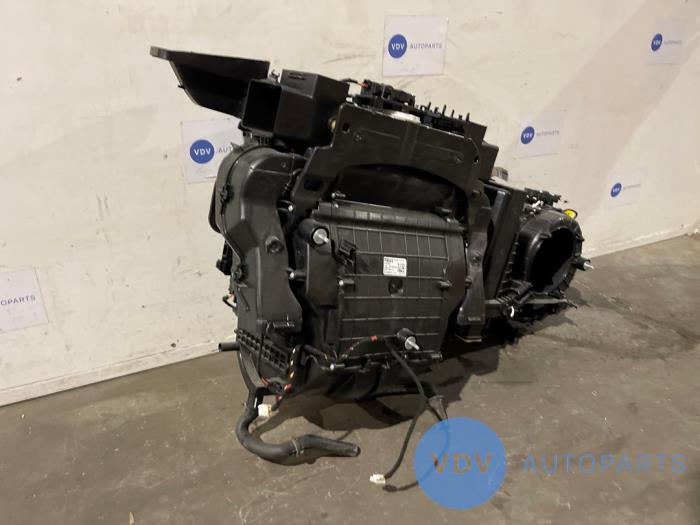 Cuerpo de calefactor Mercedes Vito