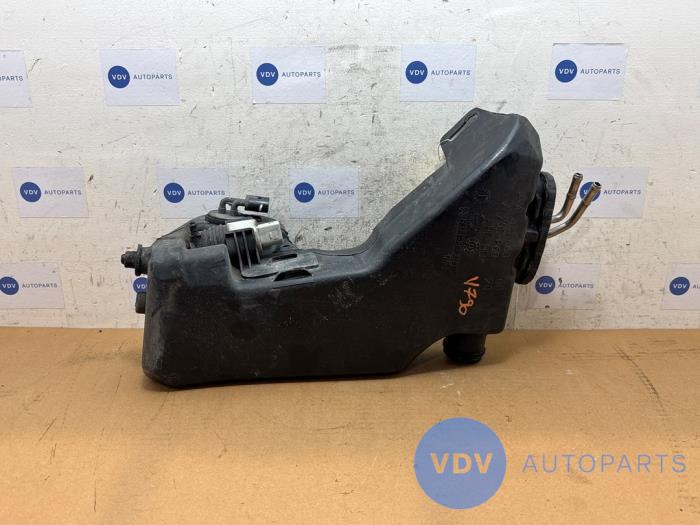 Front windscreen washer reservoir Mercedes C-Klasse