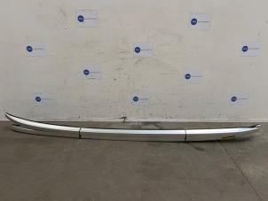 Gebruikte Dakrail set Mercedes GLC (X253) 2.0 260 16V 4-Matic Prijs € 363,00 Inclusief btw aangeboden door Autoparts Van De Velde