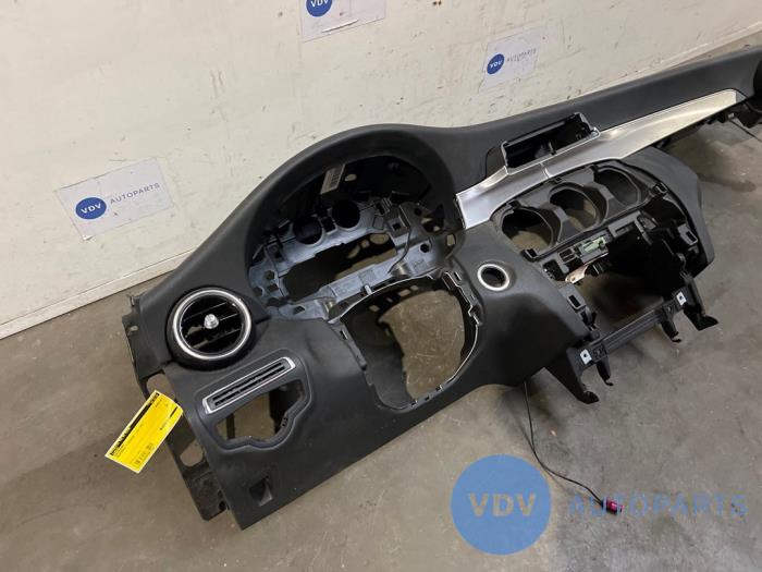 Panel Mercedes C-Klasse