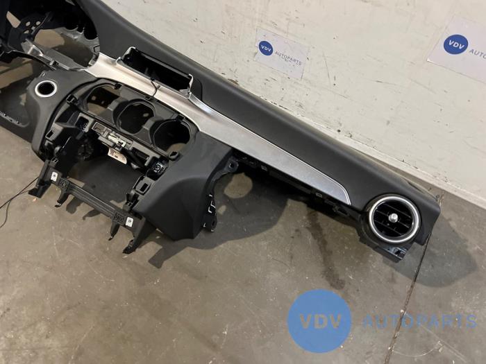 Panel Mercedes C-Klasse