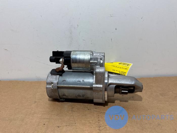 Rozrusznik Mercedes CLA