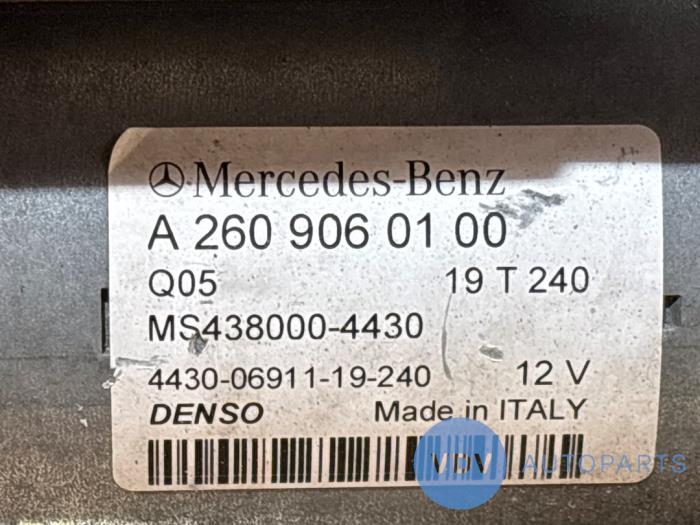 Rozrusznik Mercedes CLA