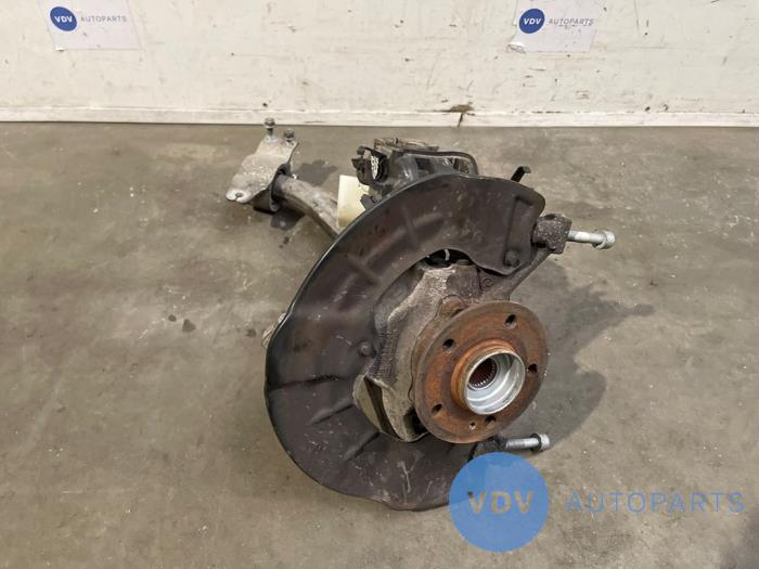 Knuckle, front right Mercedes CLA