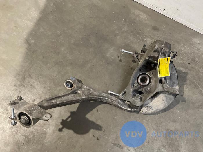 Knuckle, front right Mercedes CLA