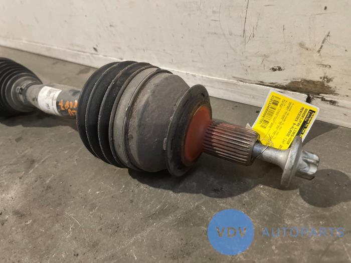 Aandrijfas links-voor Mercedes B-Klasse