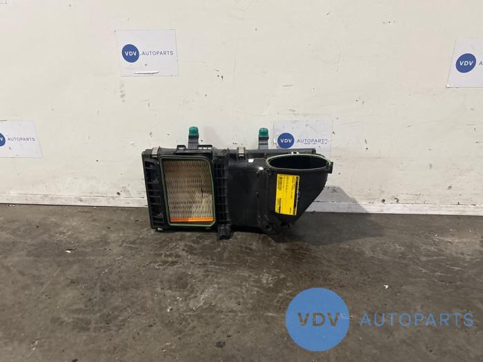 Obudowa filtra powietrza Mercedes C-Klasse