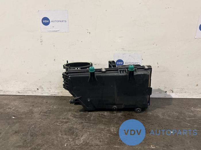 Obudowa filtra powietrza Mercedes C-Klasse