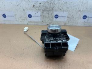 Gebruikte Bediening boordcomputer Mercedes E Estate (S212) E-200 CDI 16V BlueEfficiency,BlueTEC Prijs € 42,35 Inclusief btw aangeboden door Autoparts Van De Velde