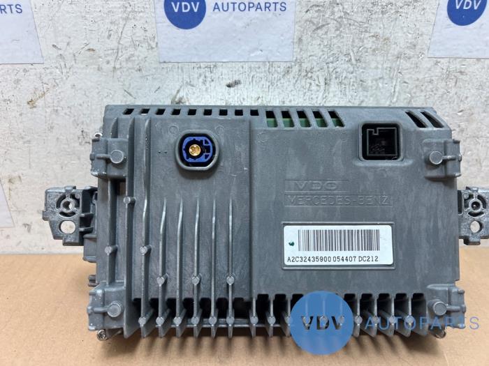 Affichage navigation Mercedes E-Klasse