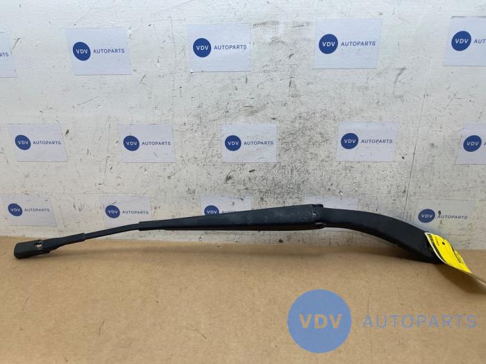 Bras essuie-glace avant Mercedes CLA