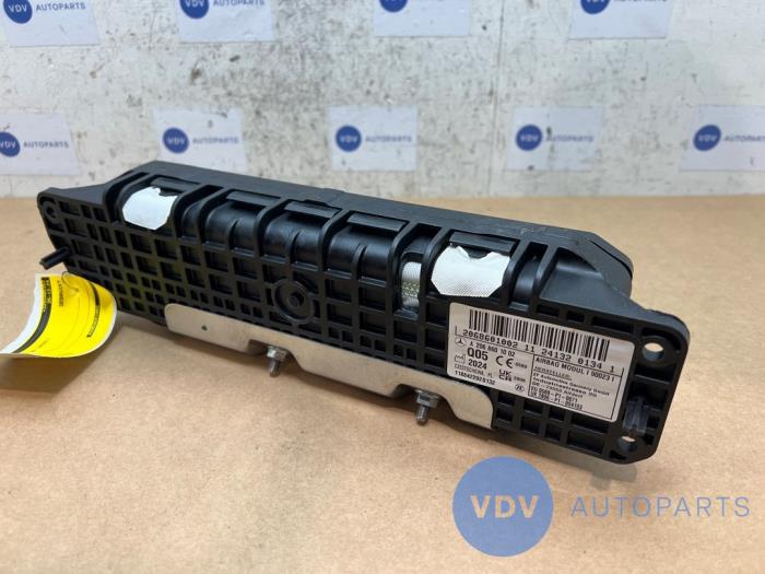 Knie airbag Mercedes C-Klasse