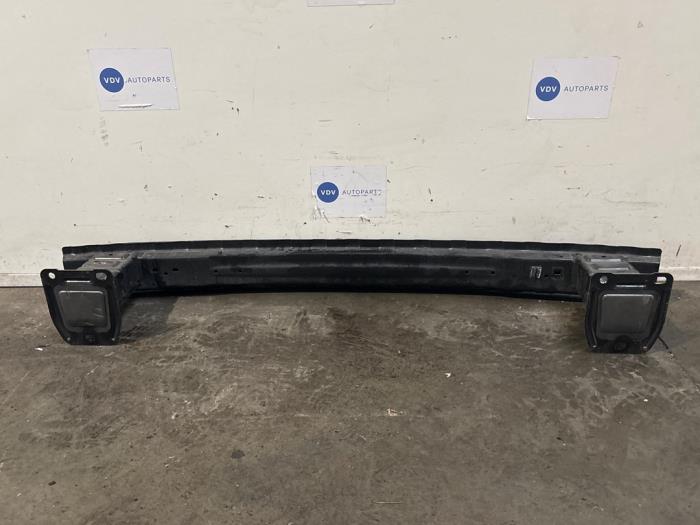 Barre châssis arrière Mercedes CLA