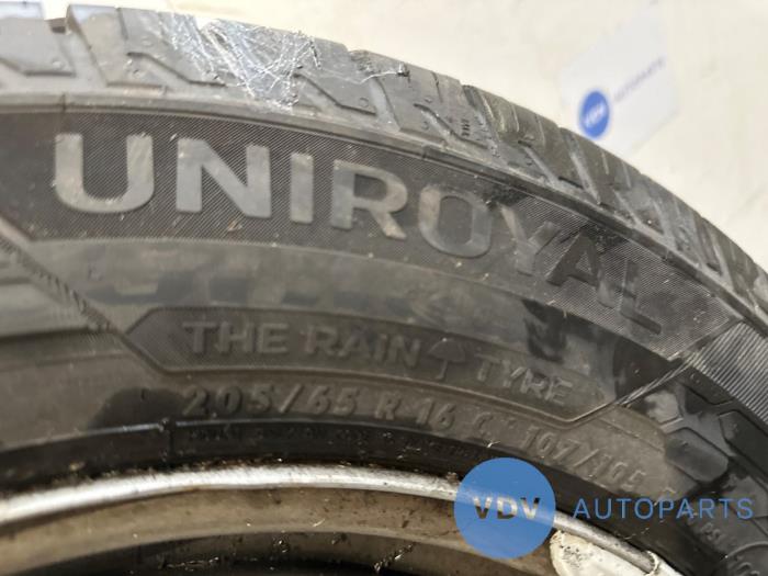 Reserverad Mercedes Vito