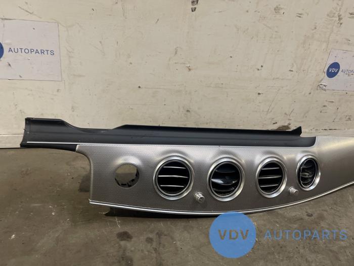 Dashboard decoration strip Mercedes E-Klasse