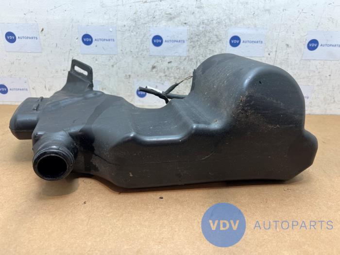 Réservoir lave-glace avant Mercedes E-Klasse