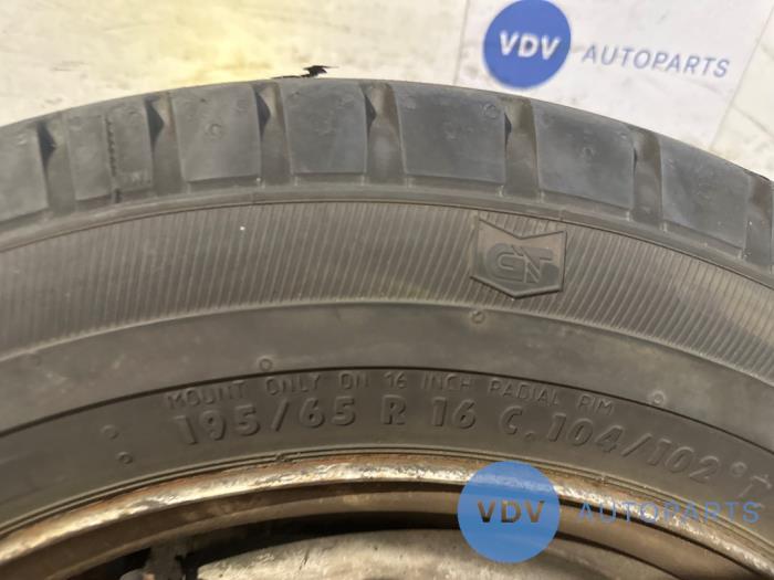 Reserverad Mercedes Vito