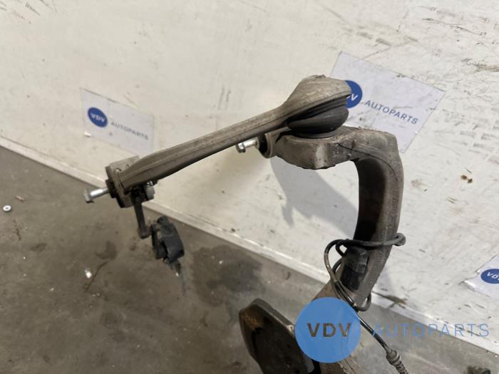 Knuckle, front left Mercedes E-Klasse