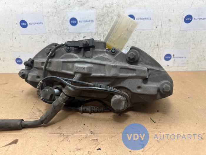 Etrier de frein (pince) avant droit Mercedes E-Klasse