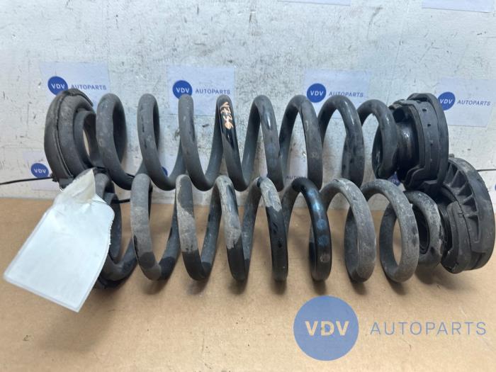 Sprezyna srubowa tyl Mercedes E-Klasse