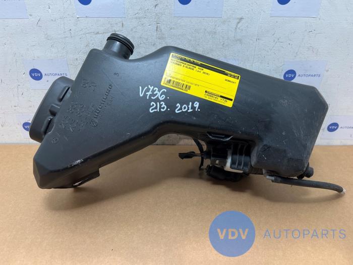 Ruitensproeiertank voor Mercedes E-Klasse