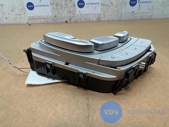 Przelacznik pozycji fotela Mercedes E-Klasse