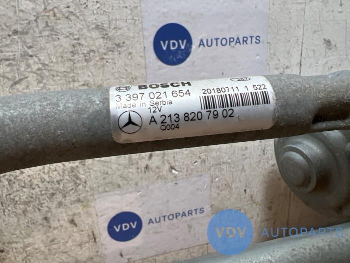 Wiper motor + mechanism Mercedes C-Klasse