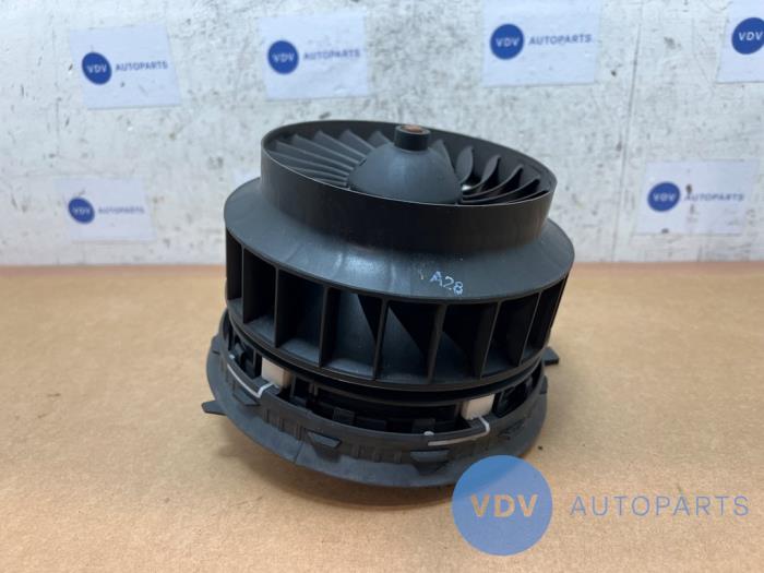 Heating and ventilation fan motor Mercedes C-Klasse