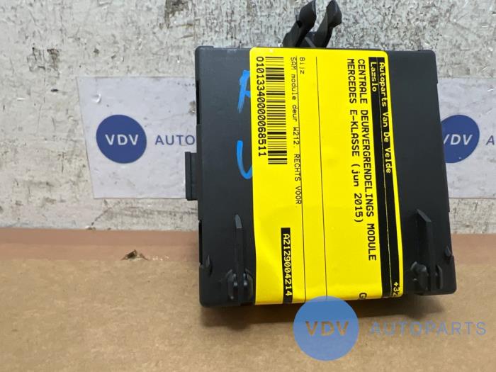 Módulo de cierre centralizado Mercedes E-Klasse