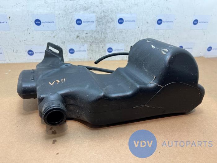 Front windscreen washer reservoir Mercedes C-Klasse