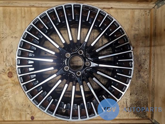Wheel Mercedes EQB
