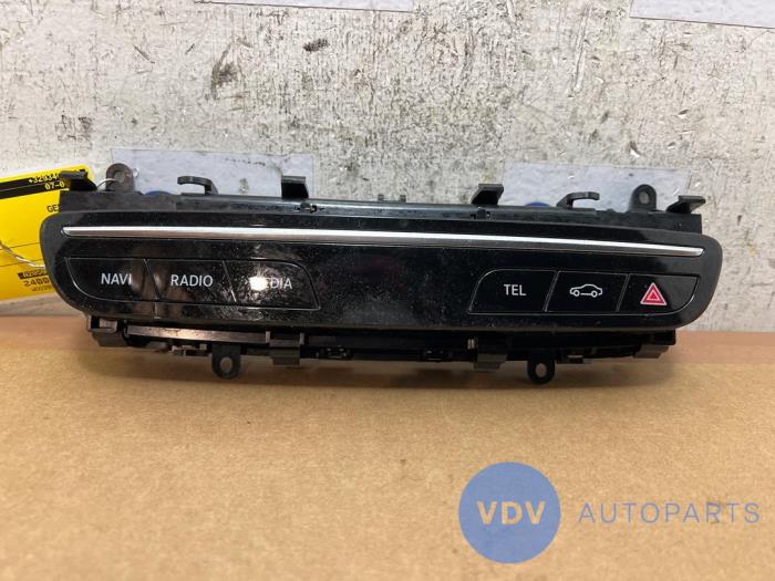 Przelacznik swiatel awaryjnych Mercedes C-Klasse