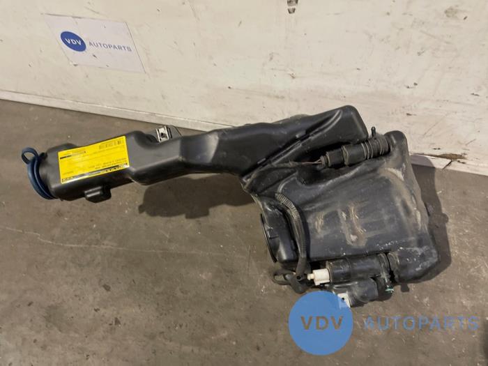 Ruitensproeiertank voor Mercedes E-Klasse