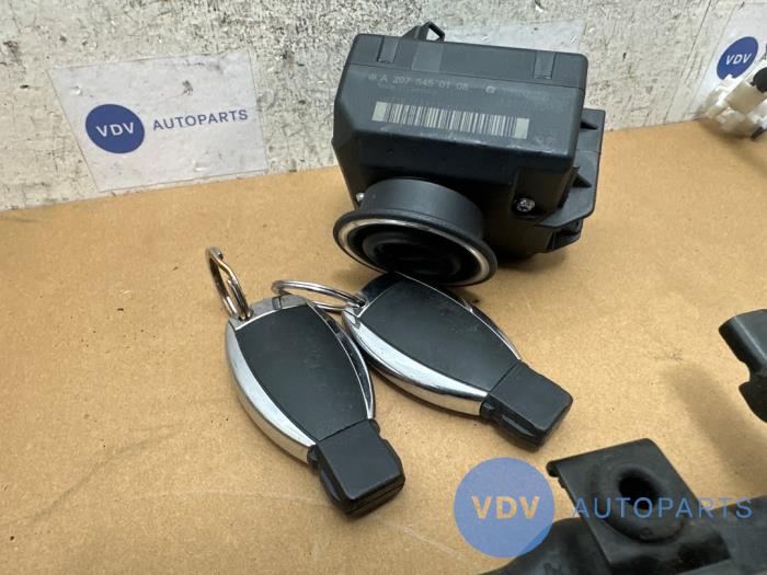 Ignition lock + computer Mercedes E-Klasse