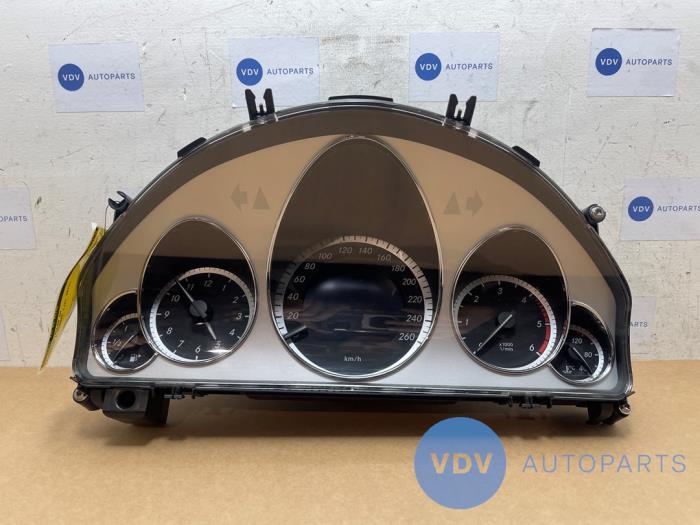 Compteur kilométrique KM Mercedes E-Klasse