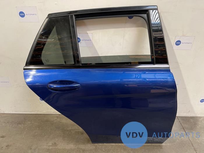 Drzwi prawe tylne wersja 4-drzwiowa Mercedes C-Klasse