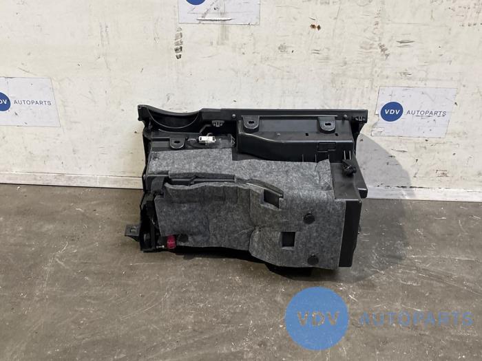 Glovebox Mercedes C-Klasse