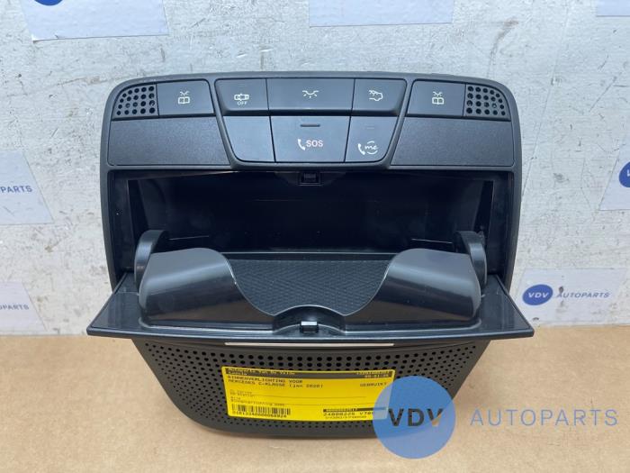 Oswietlenie wewnetrzne przód Mercedes C-Klasse