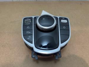 Gebruikte Bediening boordcomputer Mercedes C Estate (S205) C-300de 2.0 Turbo 16V Prijs € 60,50 Inclusief btw aangeboden door Autoparts Van De Velde