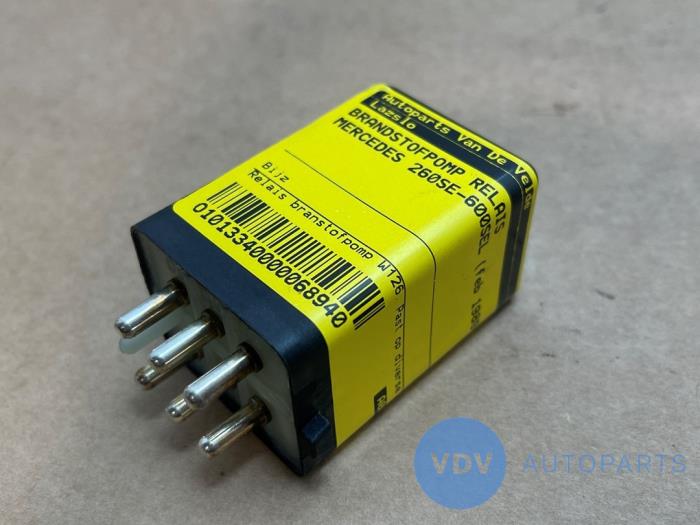 Fuel pump relay Mercedes 260SE-600SEL