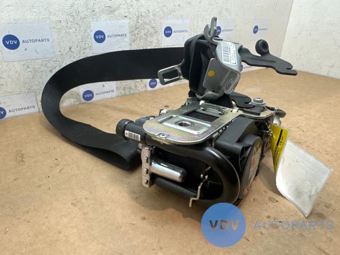 Veiligheidsgordel links-voor Mercedes E-Klasse