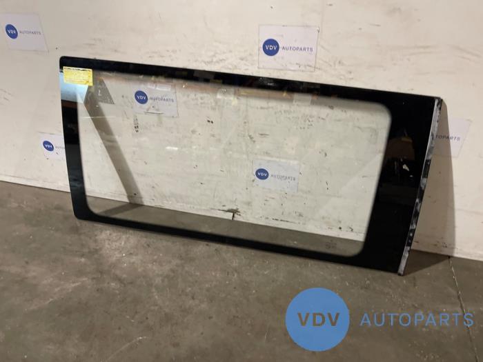 Vitre portière arrière camionnette Mercedes Vito