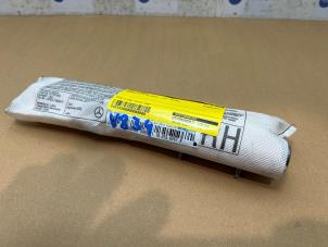 Gebruikte Side Airbag Mercedes E (C207) E-350 CDI V6 24V Prijs € 108,90 Inclusief btw aangeboden door Autoparts Van De Velde