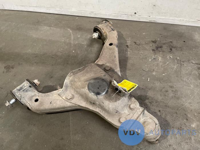 Draagarm rechts-voor Mercedes Sprinter