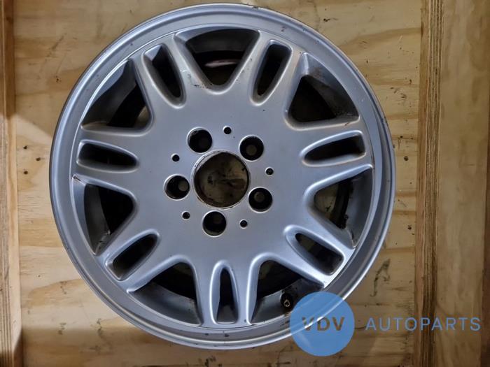 Obrecz Mercedes Vito